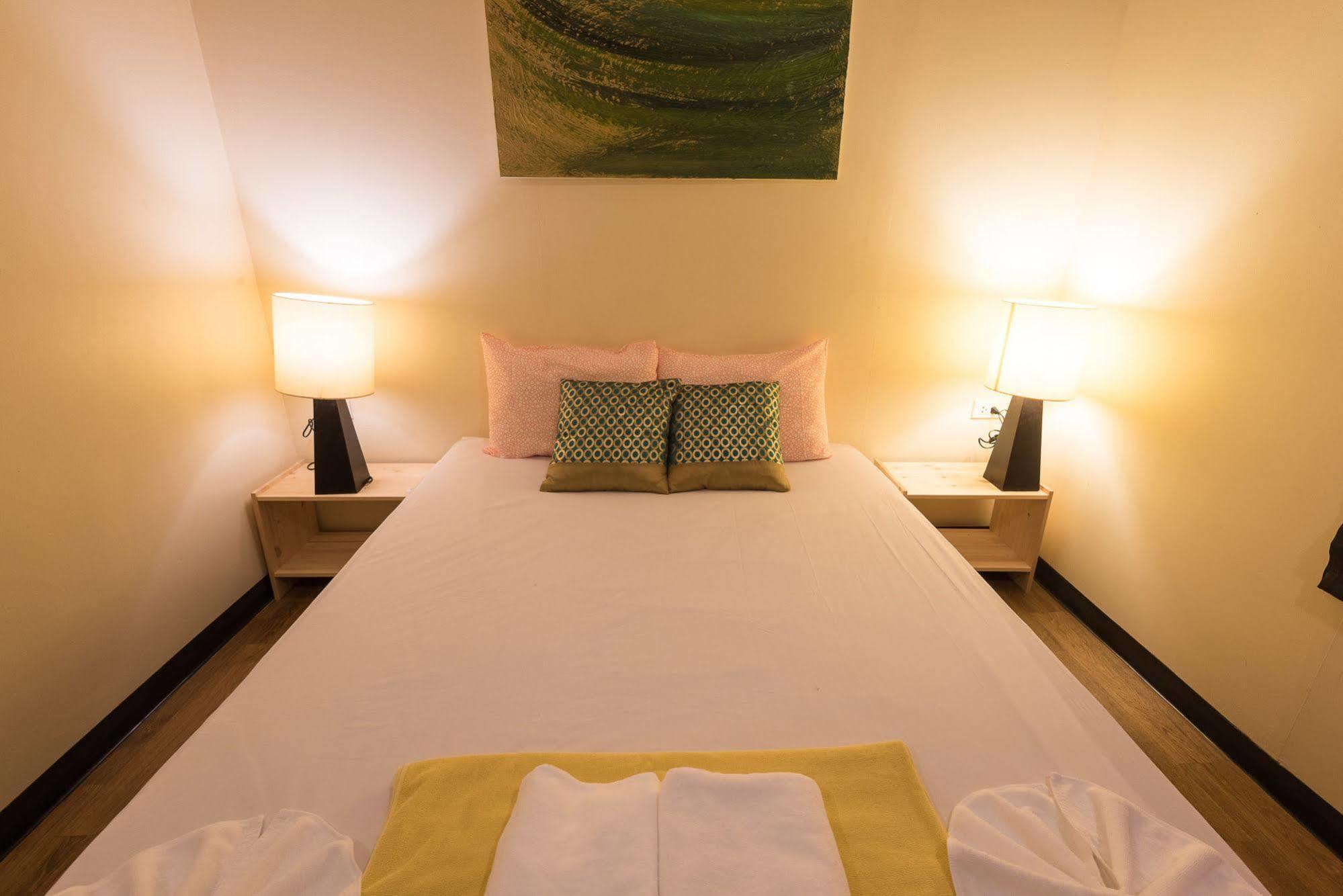Sincere Hostel Bar And Bistro Ko Lanta المظهر الخارجي الصورة