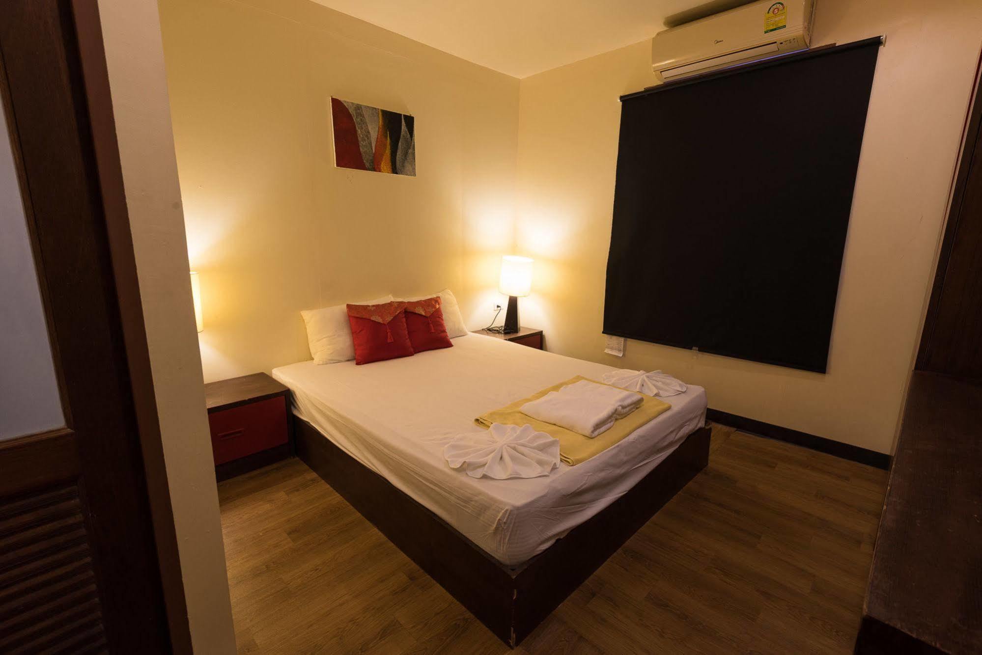 Sincere Hostel Bar And Bistro Ko Lanta المظهر الخارجي الصورة