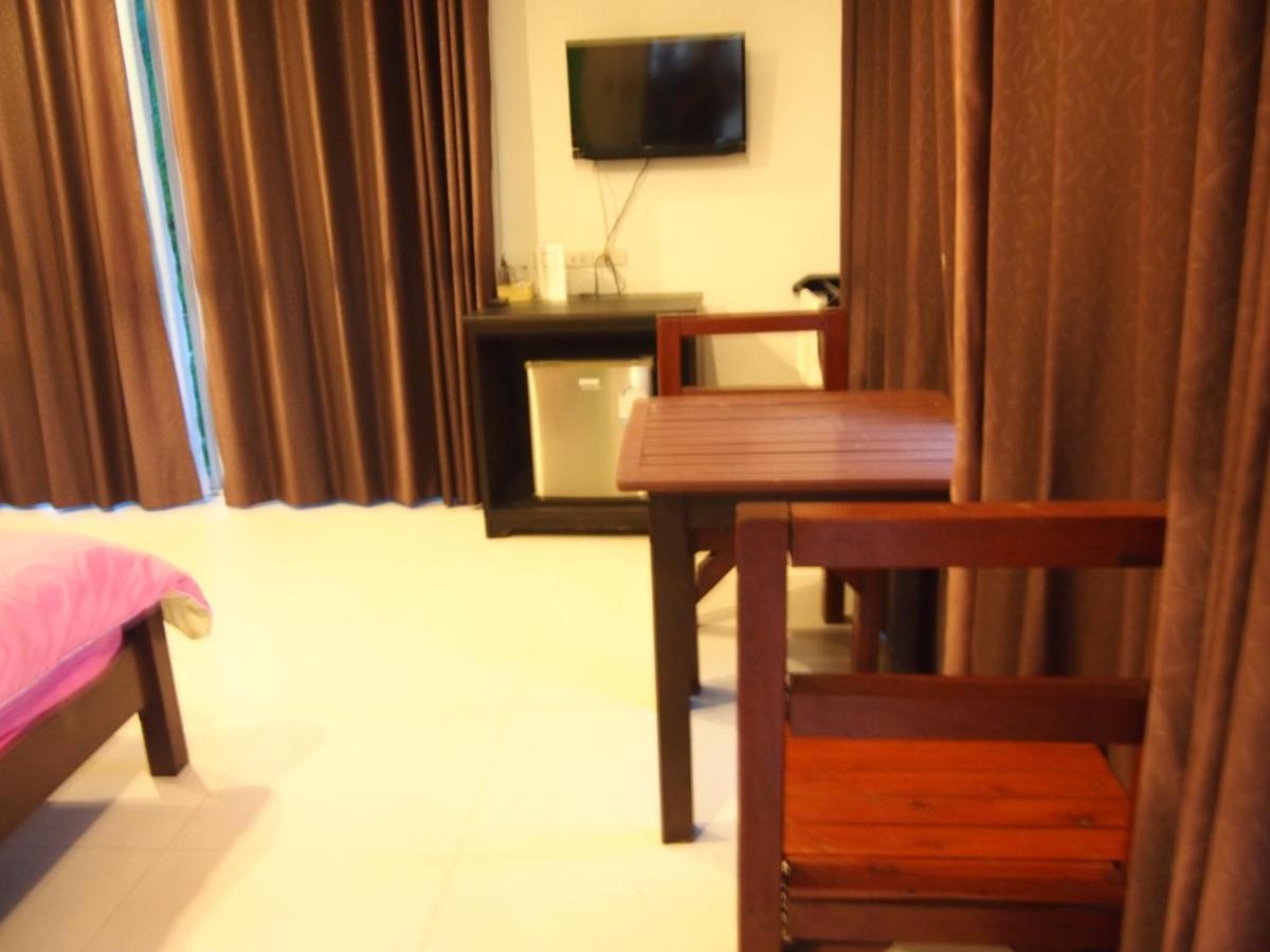 Sincere Hostel Bar And Bistro Ko Lanta المظهر الخارجي الصورة